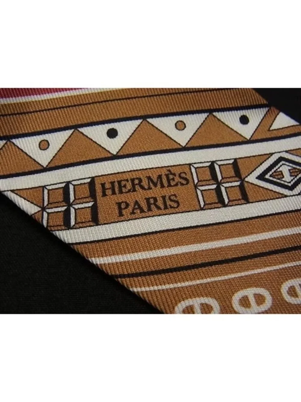 Hermes Cheval de Coeur Twilly Ribbon Scarf